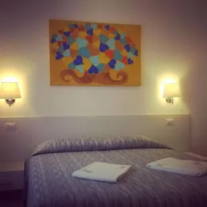 https://buonarroti-guest-house.it-romehotels.com