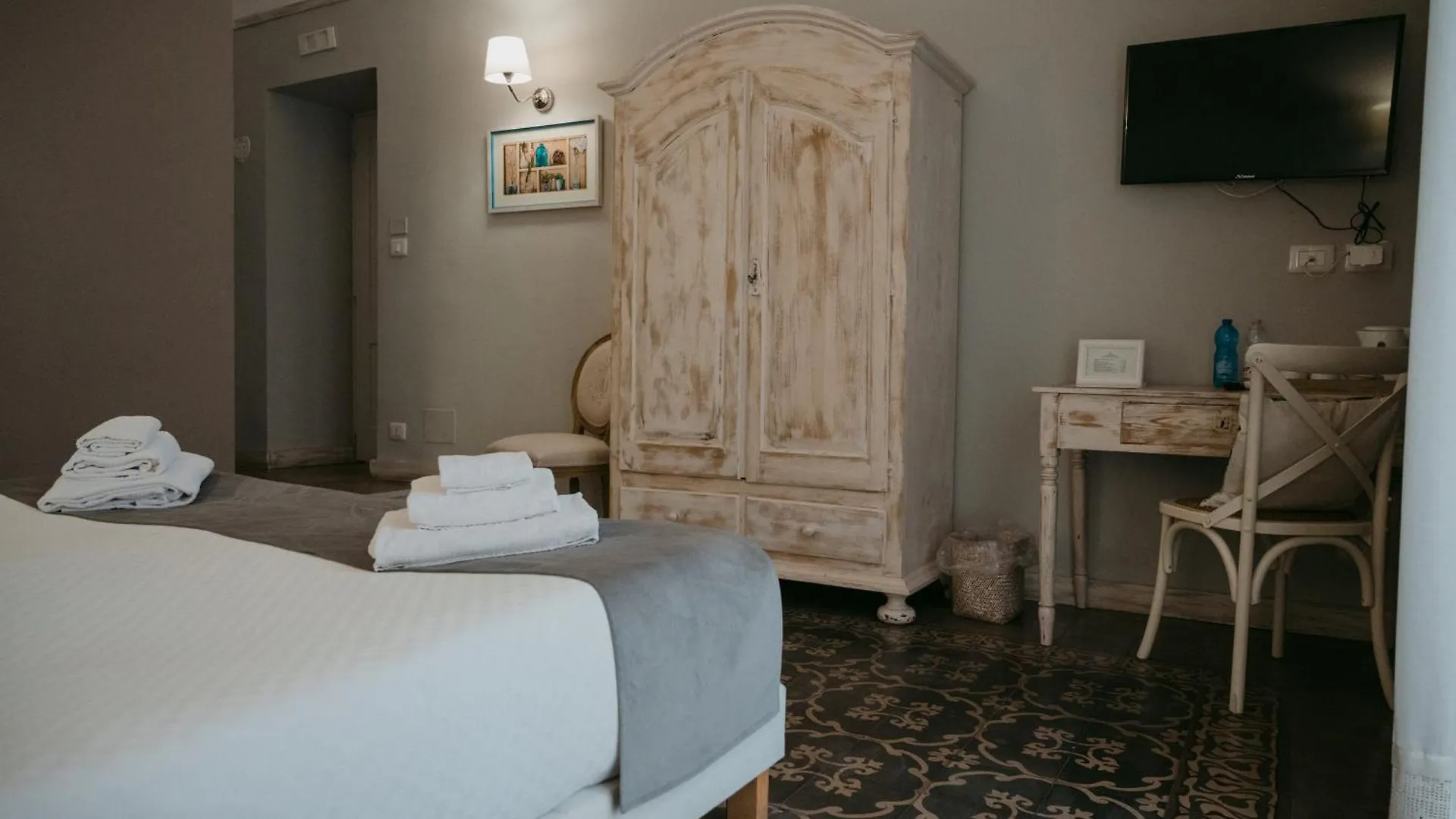 La Casa Di Alma Luxury Rooms Katanya Oda ve Kahvaltı